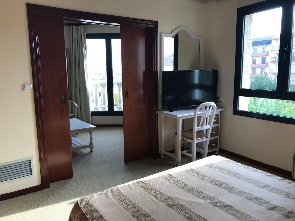 Hotel Magallon Caspe Ngoại thất bức ảnh